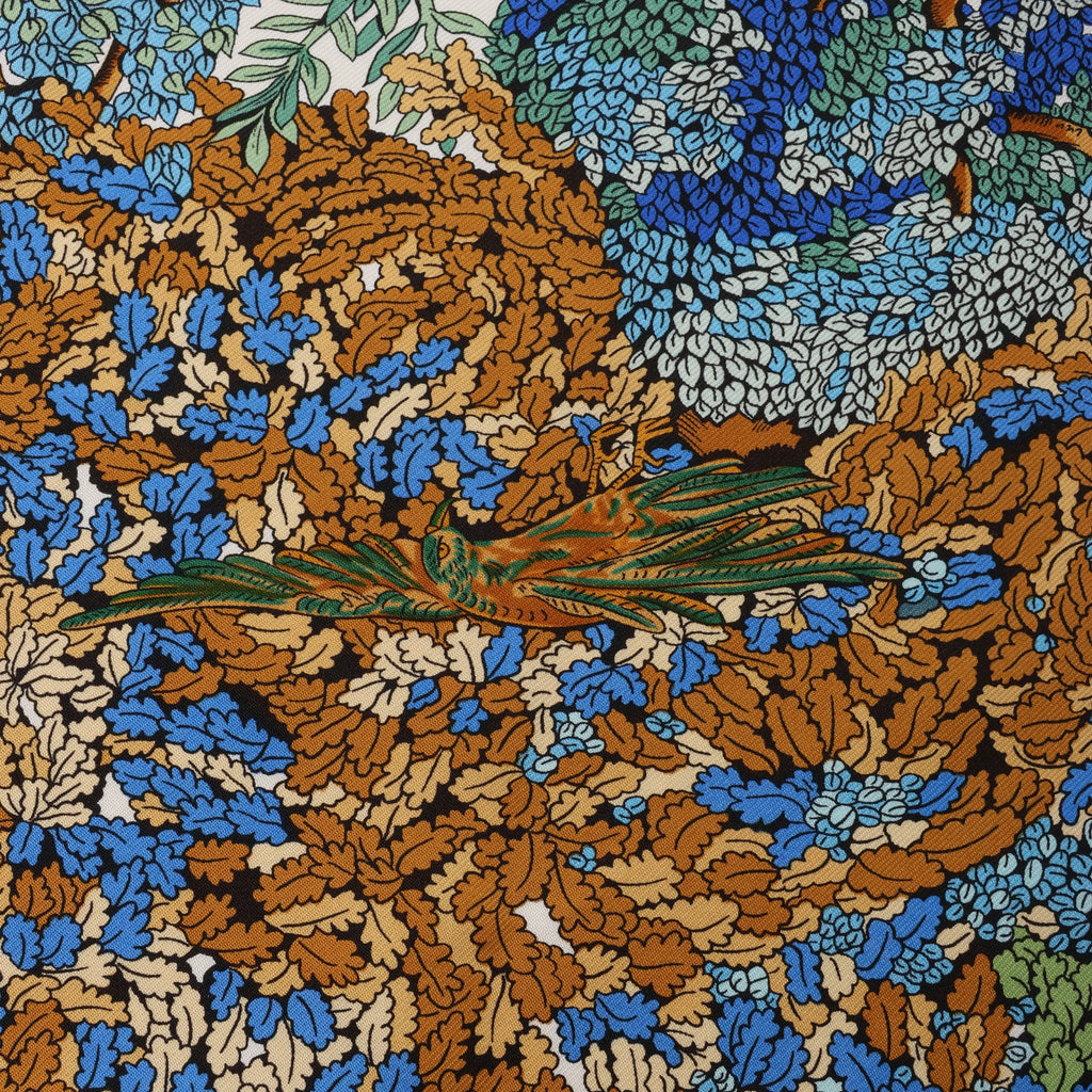 Hermès Carré 90 "Les Legendes de L'Arbre" Silk handkerchief in Blue