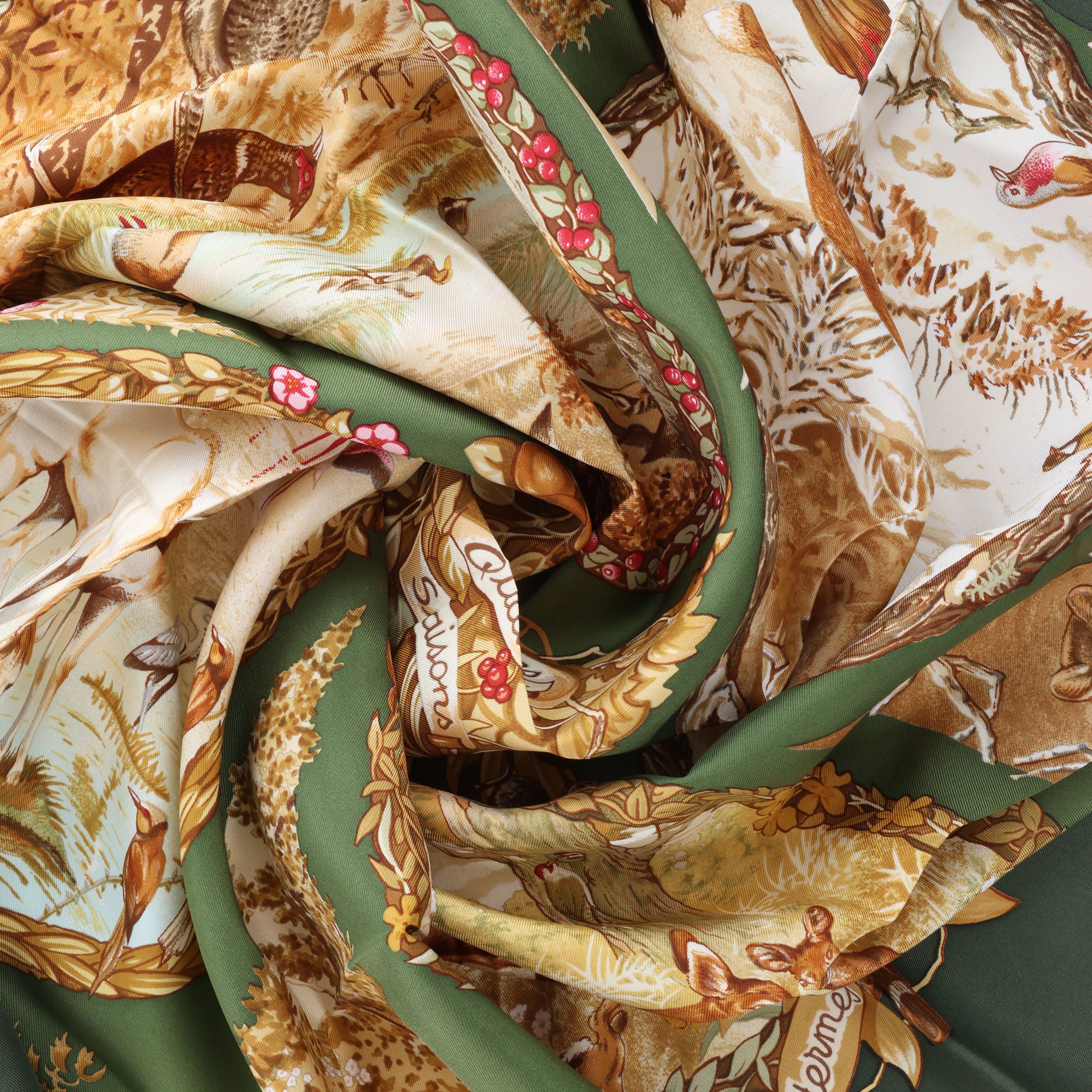 Hermès Carré 90 "Les Quatre Saisons" Silk handkerchief in Green