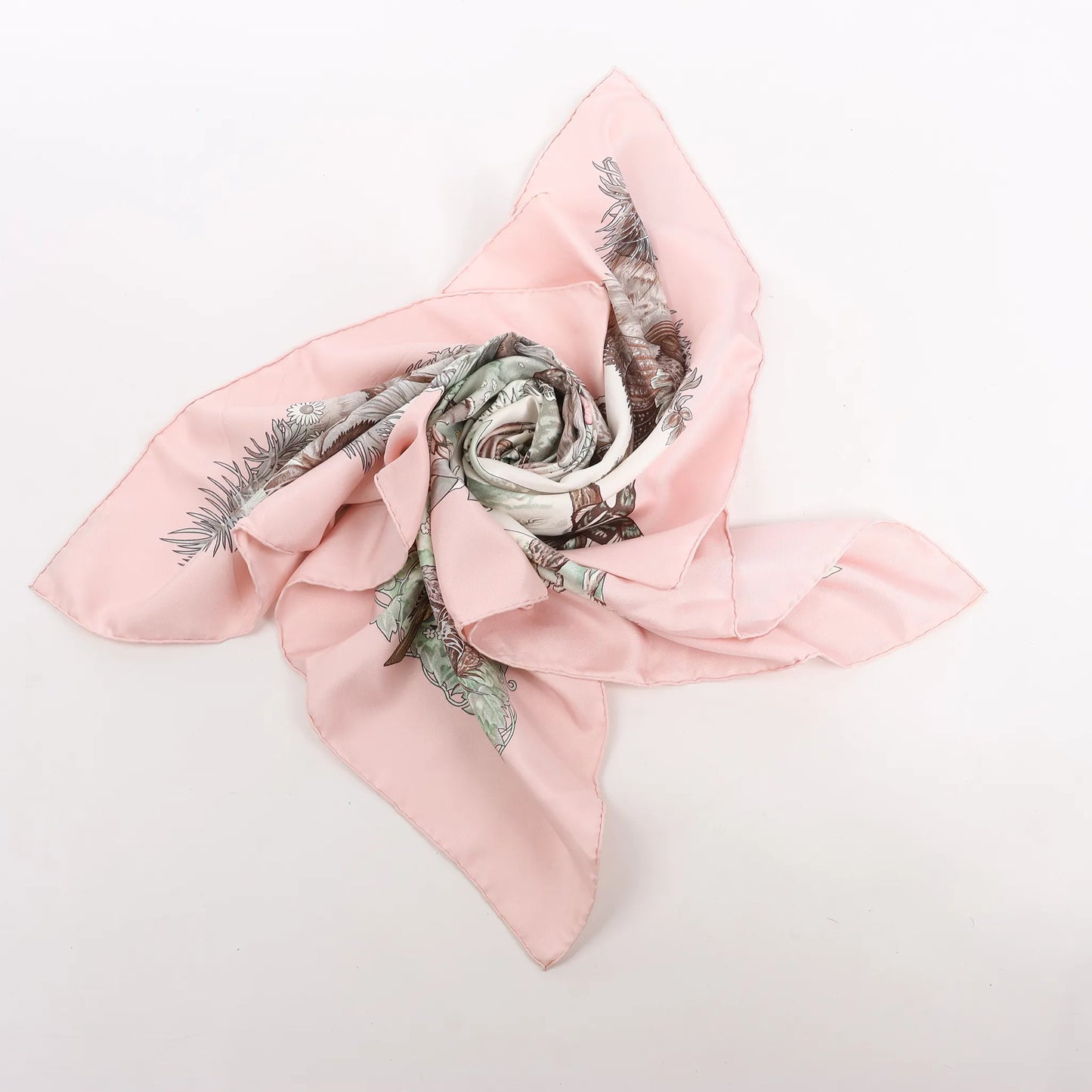 Hermès Carré 90 "Les Quatre Saisons" Silk handkerchief in Pink