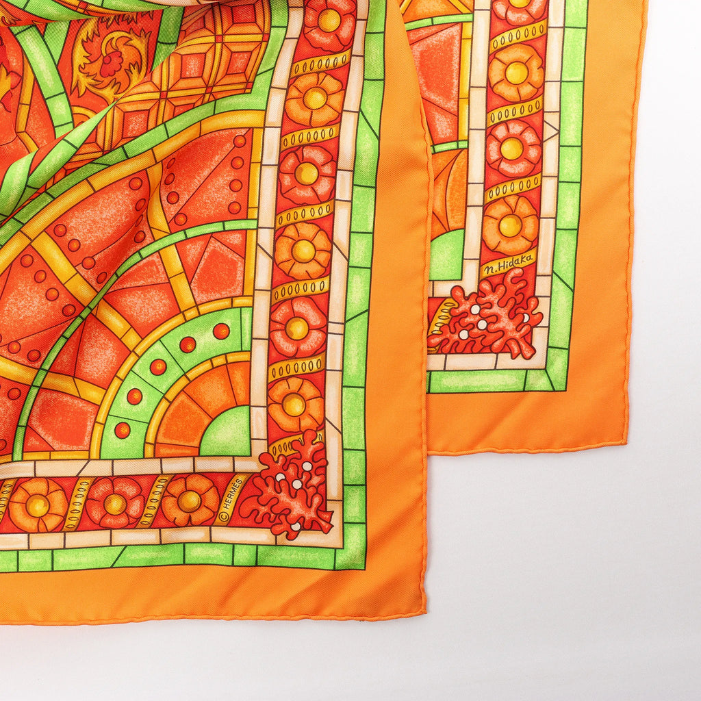 Hermès Carré 90 "Lumieres De Paris" Silk handkerchief in Orange