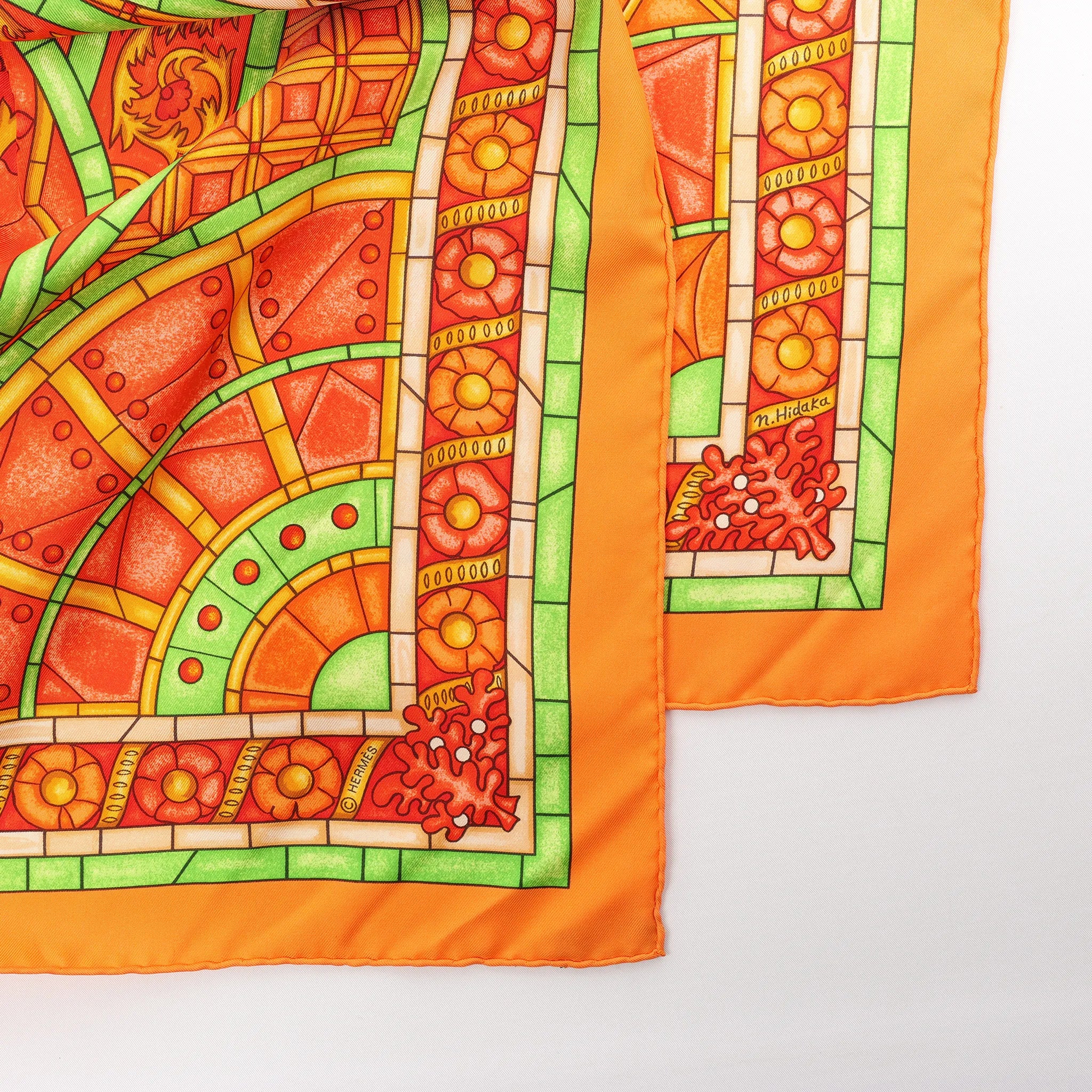 Hermès Carré 90 "Lumieres De Paris" Silk handkerchief in Orange