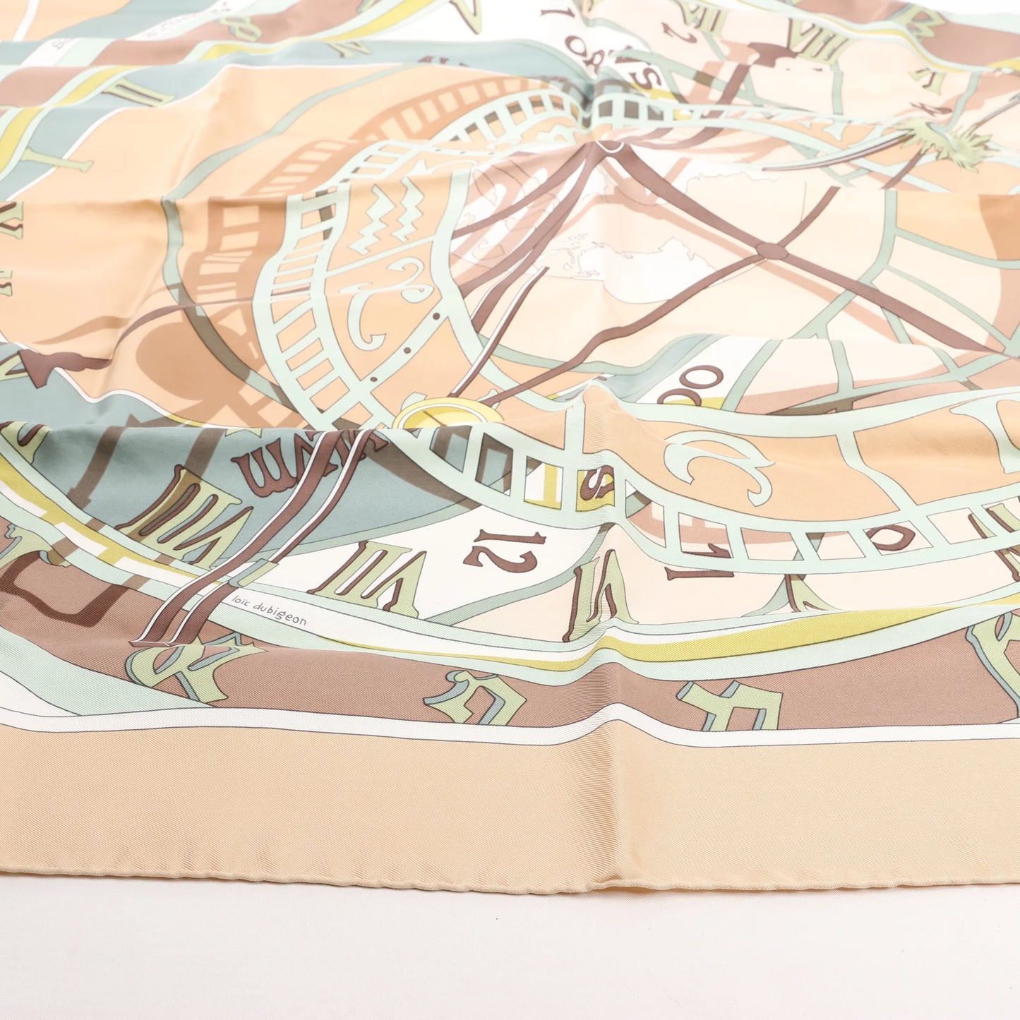 Hermès Carré 90 "MECANIQUE DU TEMPS" Silk handkerchief in Beige