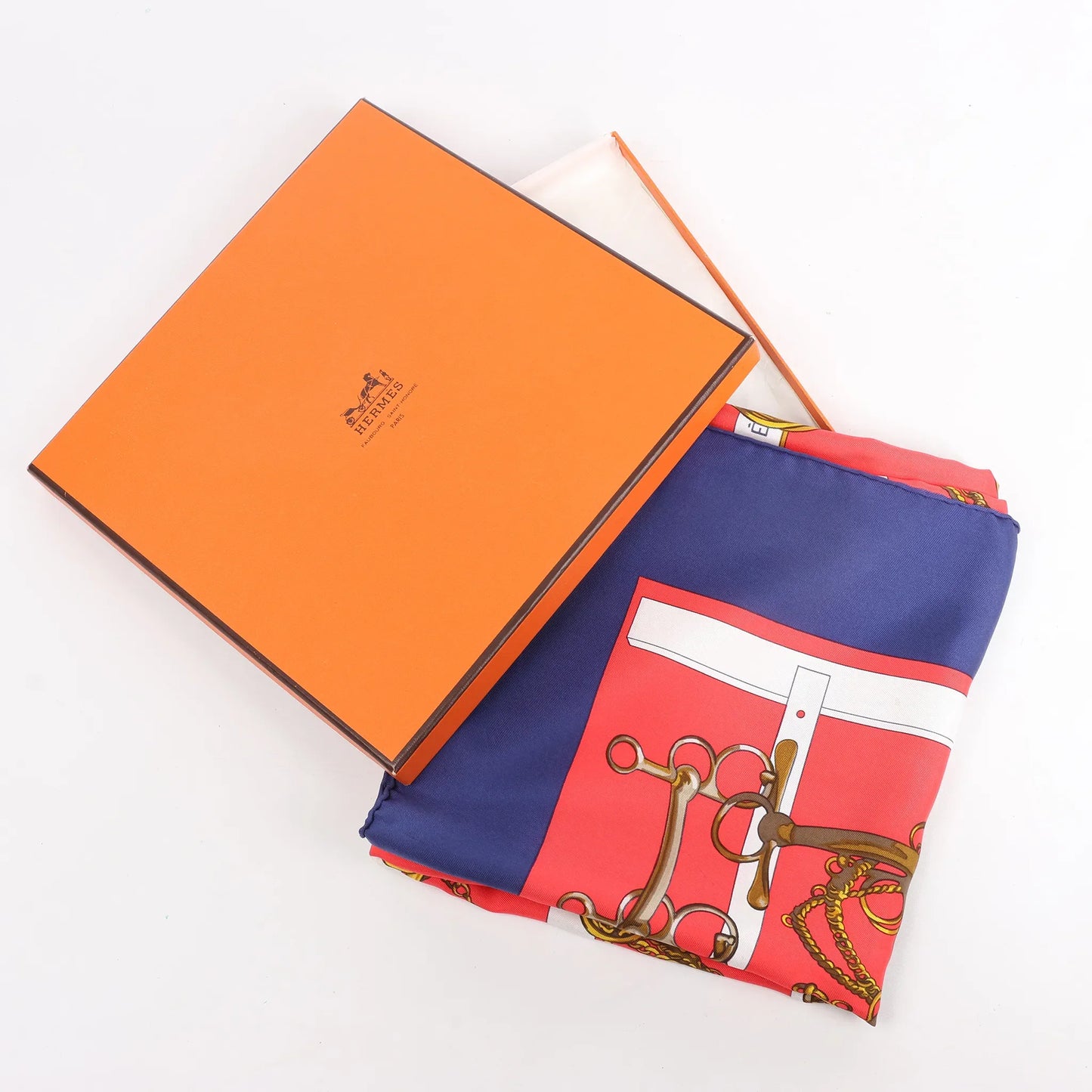 Hermès Carré 90 "MORS&FILETS" Silk handkerchief in Red x Navy Blue