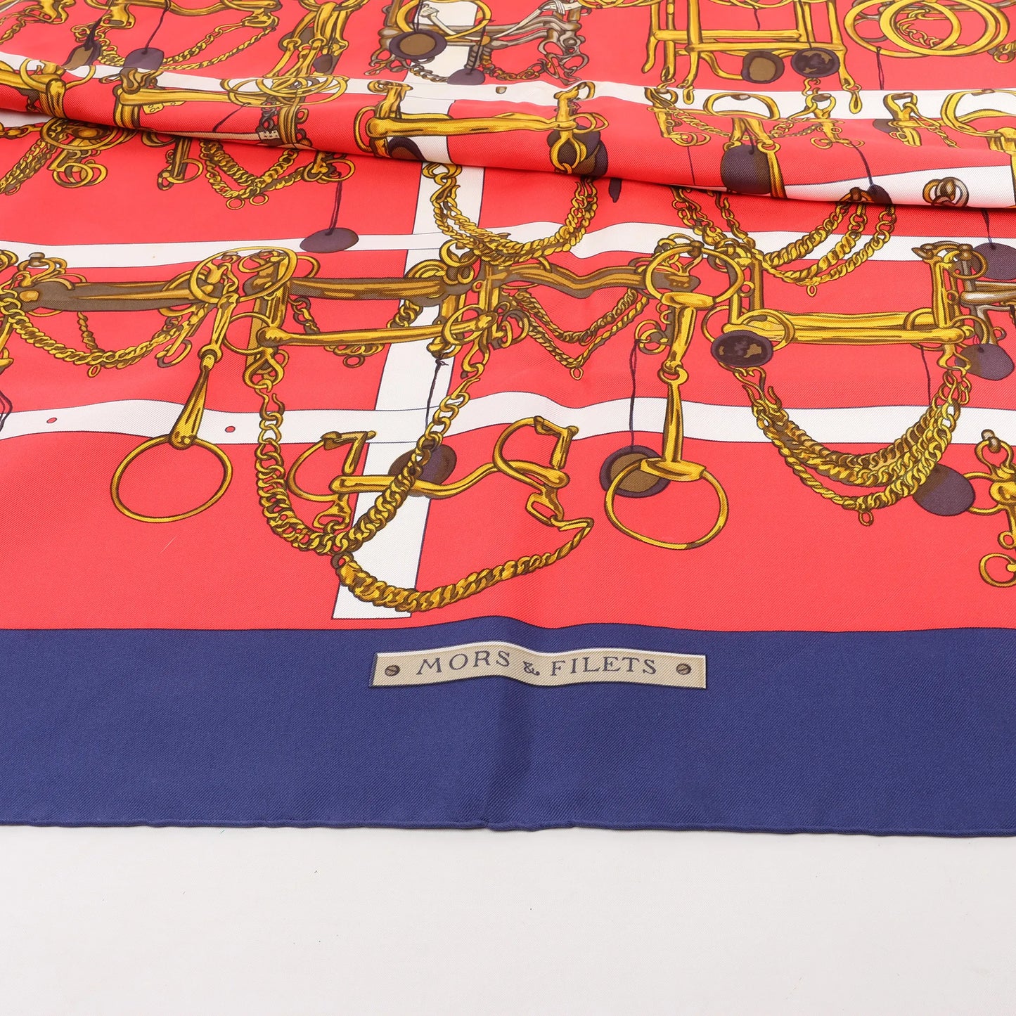 Hermès Carré 90 "MORS&FILETS" Silk handkerchief in Red x Navy Blue
