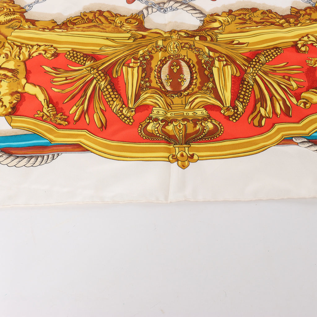 Hermès Carré 90 "MUSEE" Silk handkerchief in Beige