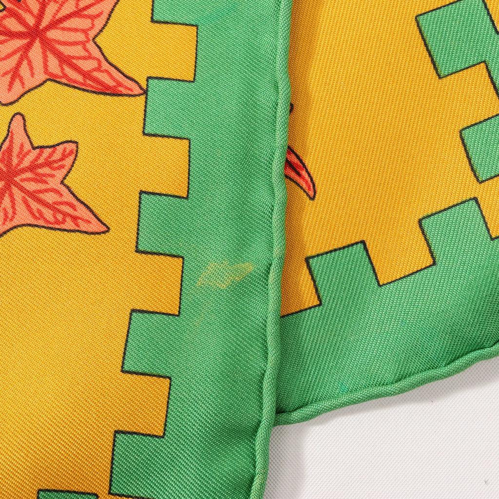 Hermès Carré 90 "MUSIQUE DES DIEUX" Silk handkerchief in Orange x Green