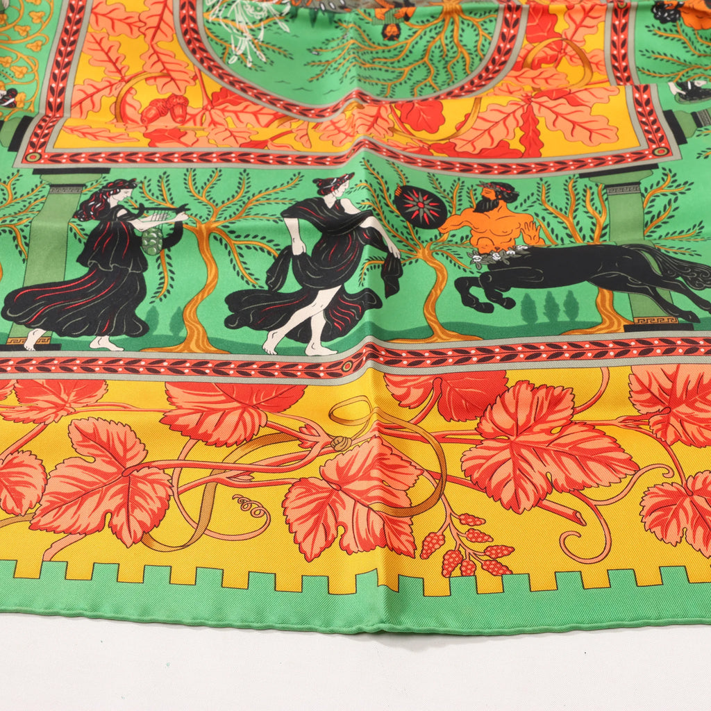 Hermès Carré 90 "MUSIQUE DES DIEUX" Silk handkerchief in Orange x Green