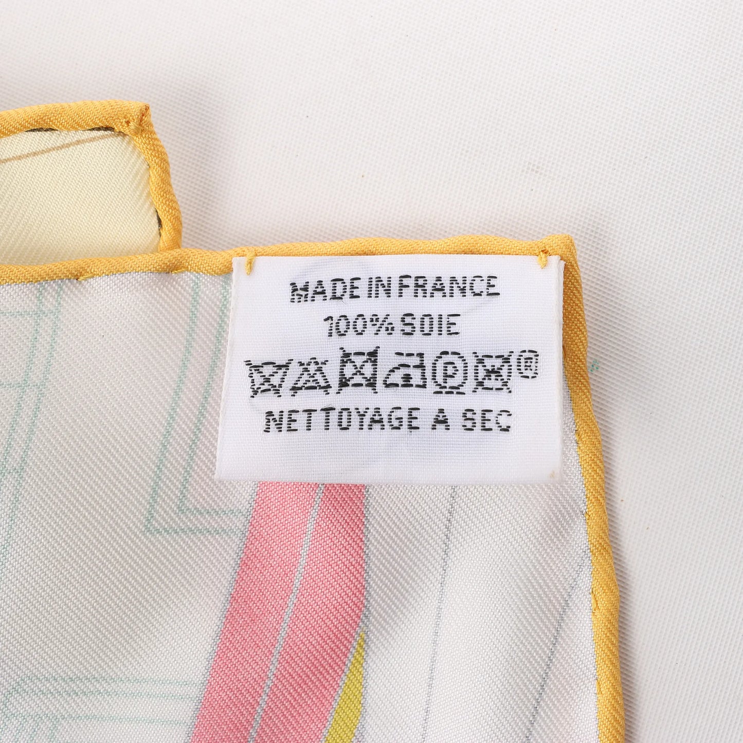 Hermès Carré 90 "MYSTERE AU 24" Silk handkerchief in Multicolor