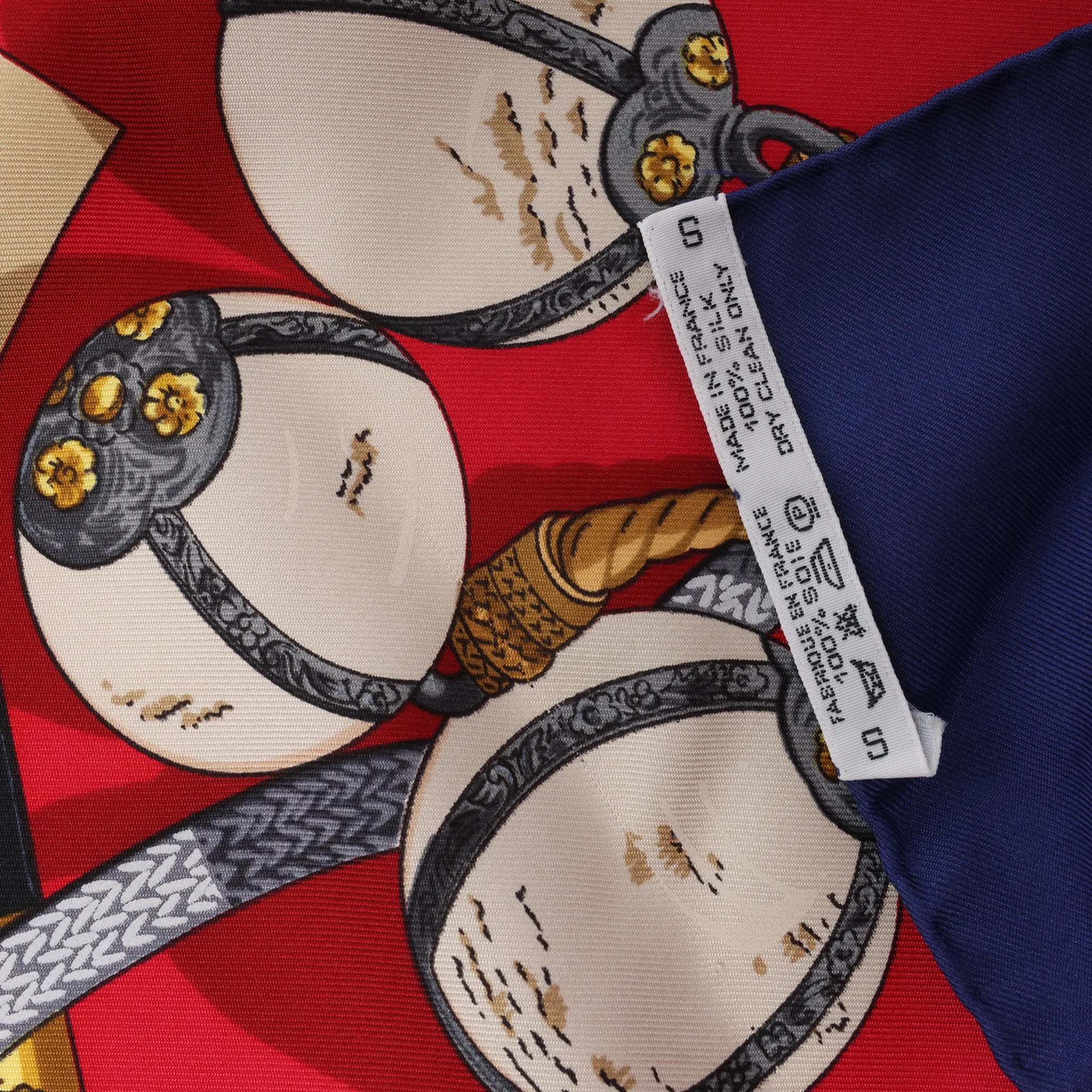 Hermès Carré 90 "Memoire d'Hermes" Silk handkerchief in Navy Blue x Red