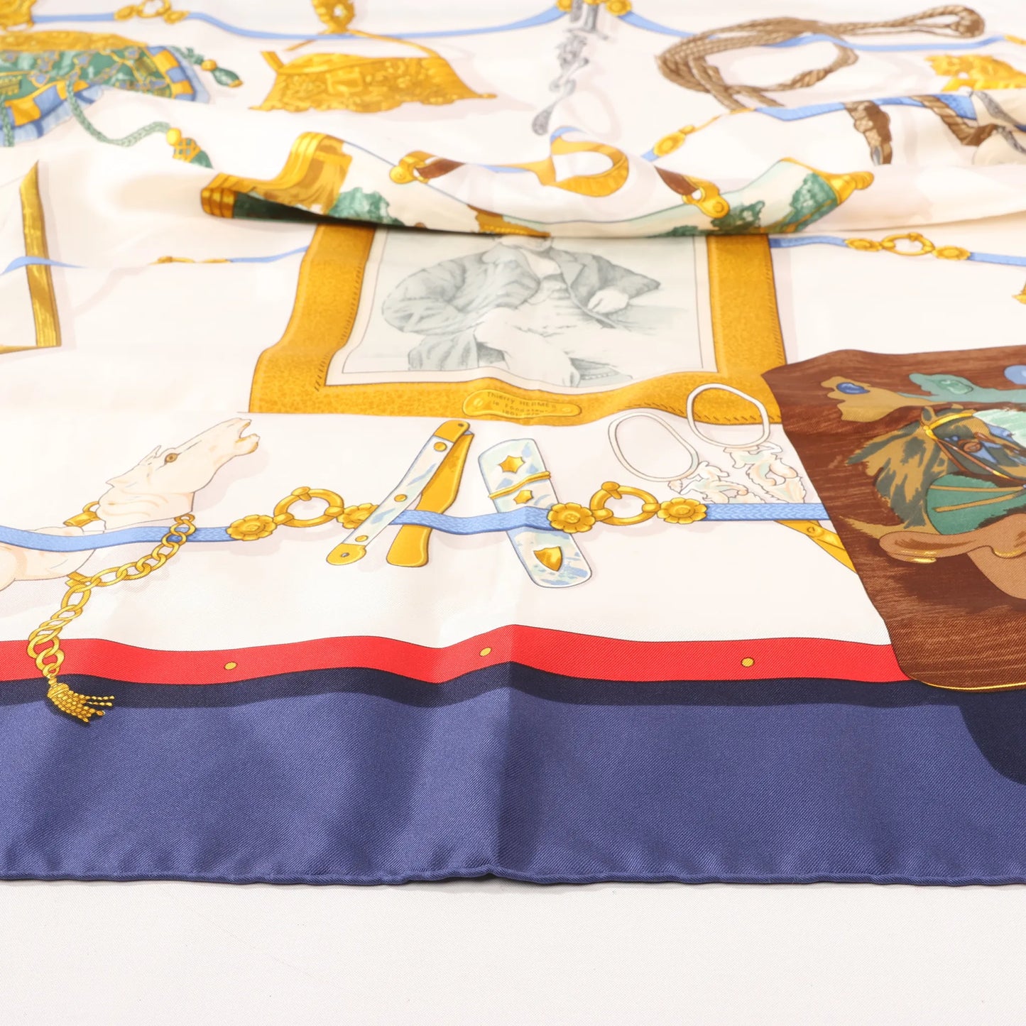 Hermès Carré 90 „Memoire d'Hermes“ Seidentaschentuch in Marineblau