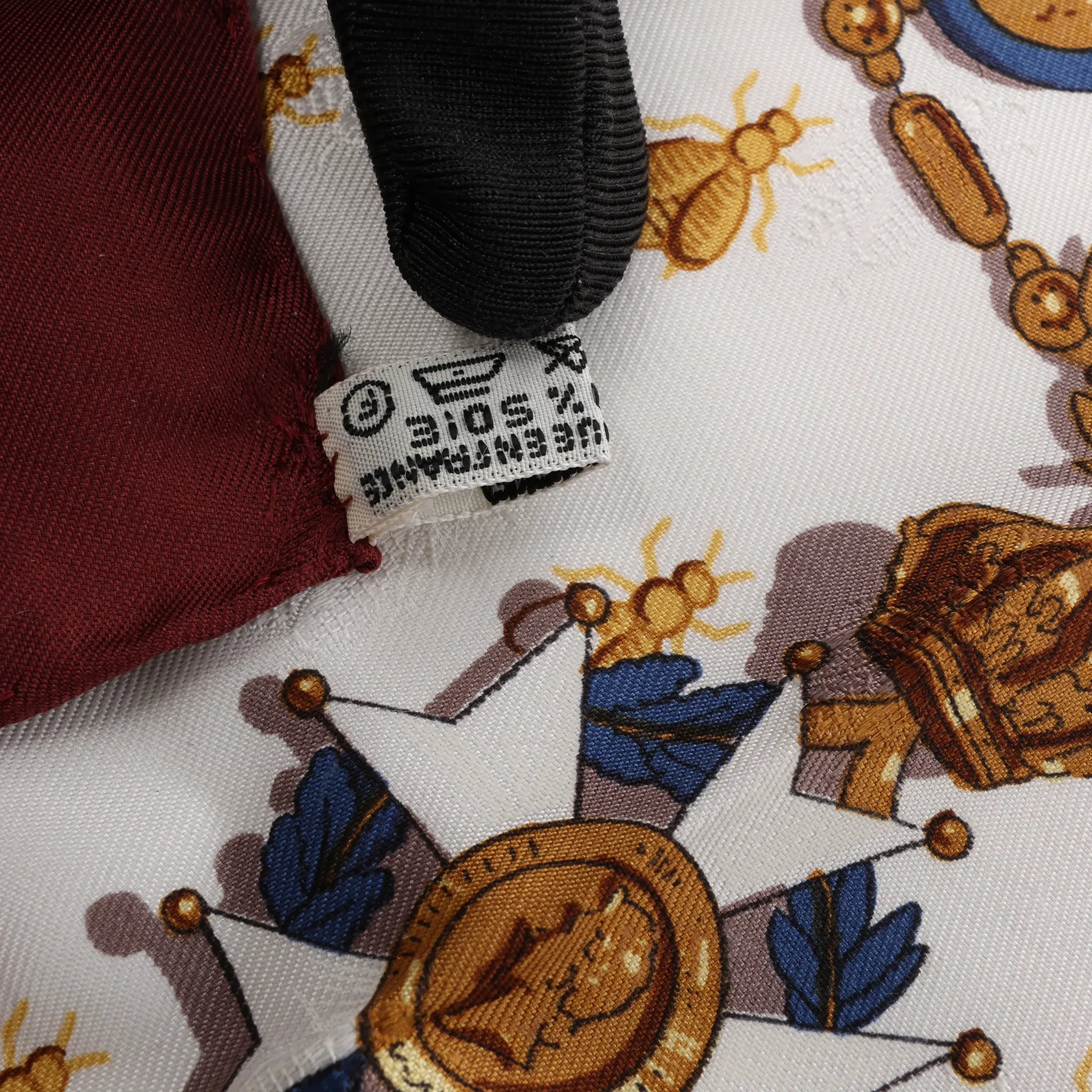 Hermès Carré 90 "NAPOLEON" Silk handkerchief in Burgundy