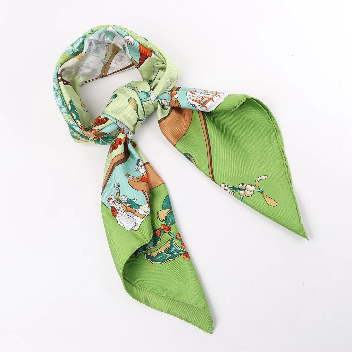 Hermès Carré 90 "Neige d' Antan" Silk handkerchief in Green