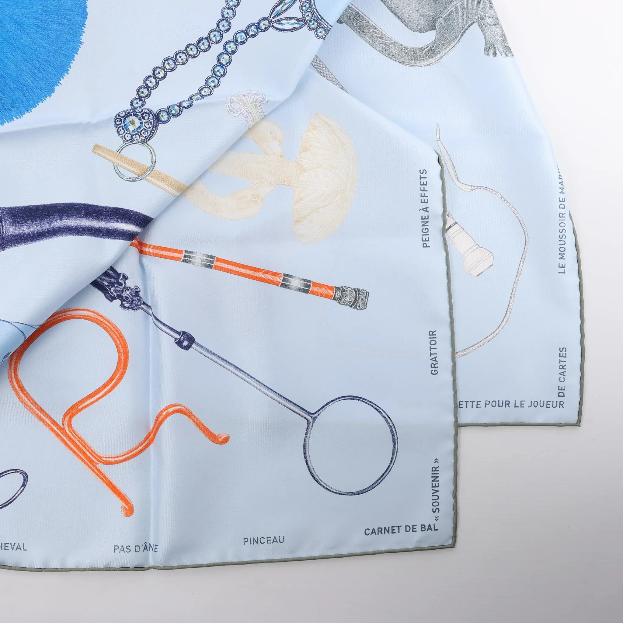 Hermès Carré 90 "Nous Sommes Inséparables" Silk handkerchief in Blue