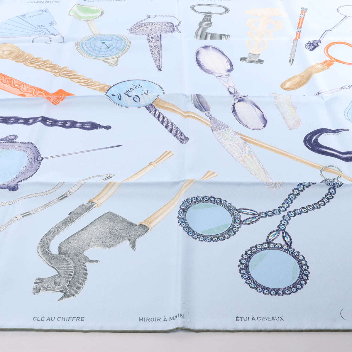 Hermès Carré 90 "Nous Sommes Inséparables" Silk handkerchief in Blue