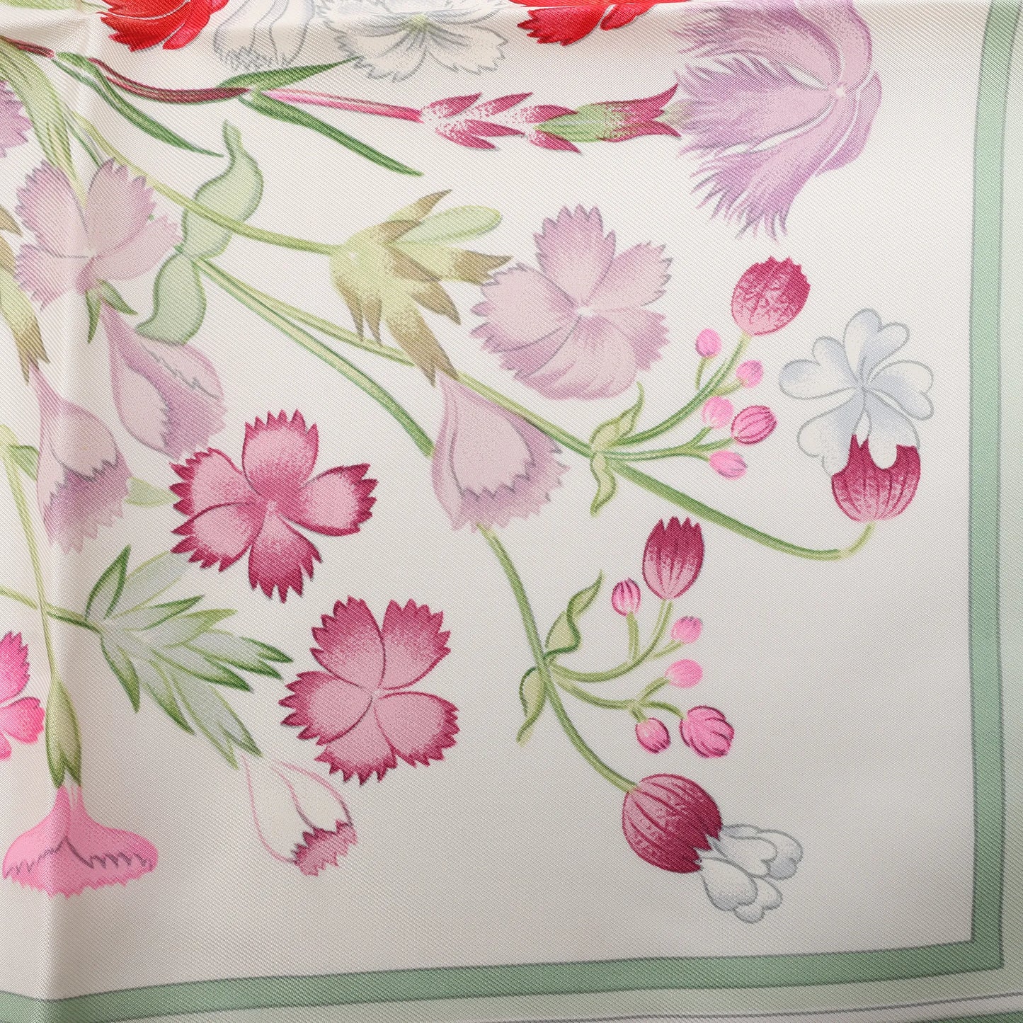 Hermès Carré 90 "OEillets sauvages et autres" Silk handkerchief in Green