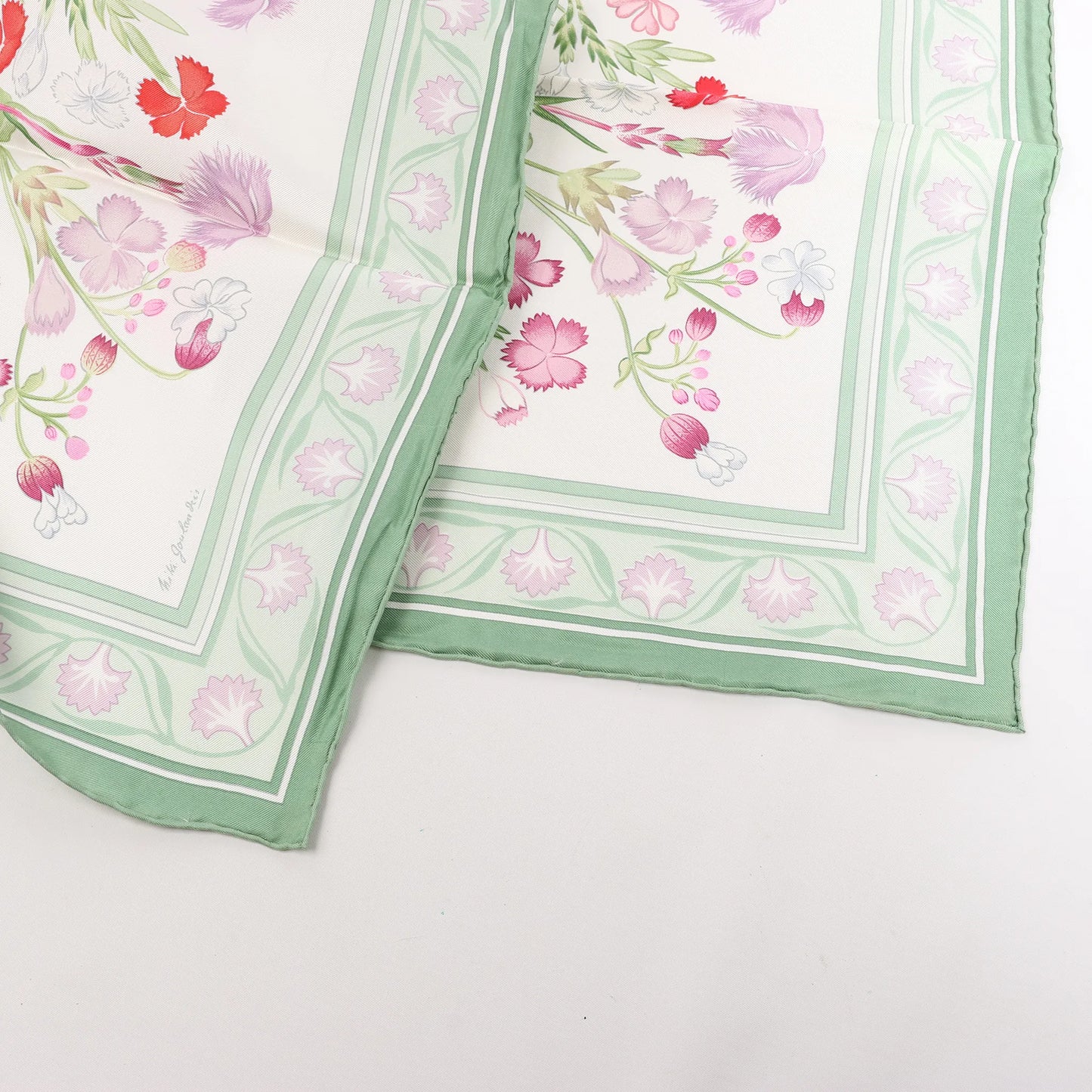 Hermès Carré 90 "OEillets sauvages et autres" Silk handkerchief in Green