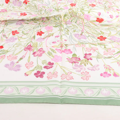 Hermès Carré 90 "OEillets sauvages et autres Caryophyllees" Silk handkerchief in Green