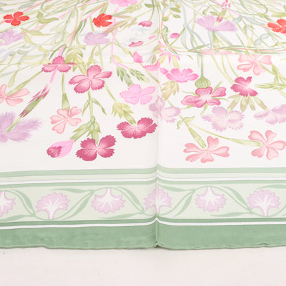 Hermès Carré 90 "OEillets sauvages et autres Caryophyllees" Silk handkerchief in Green