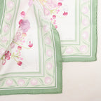 Hermès Carré 90 "OEillets sauvages et autres Caryophyllees" Silk handkerchief in Green