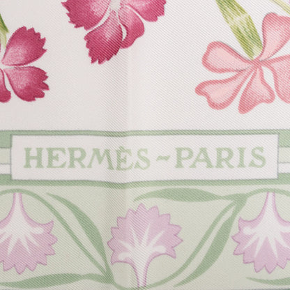 Hermès Carré 90 "OEillets sauvages et autres Caryophyllees" Silk handkerchief in Green