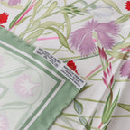Hermès Carré 90 "OEillets sauvages" Silk handkerchief in Green