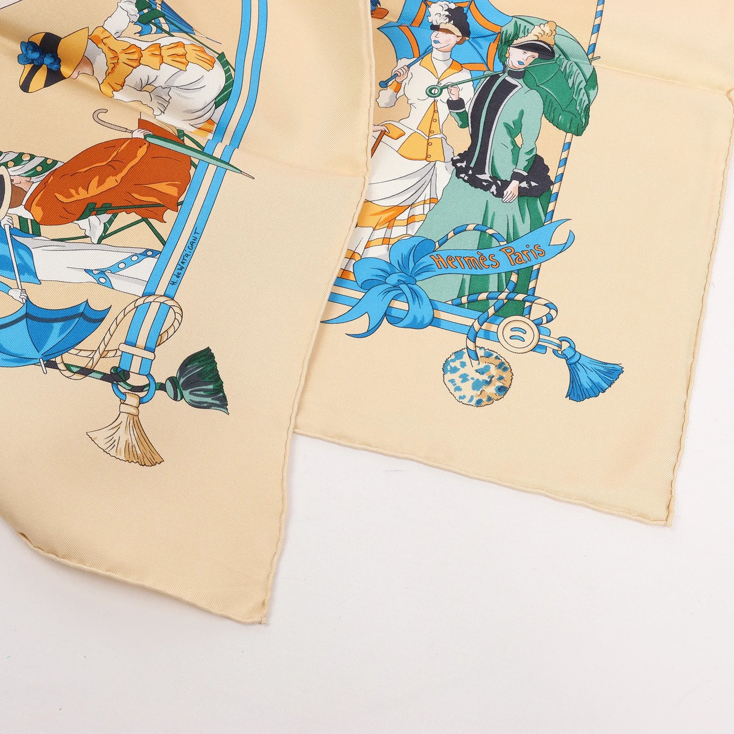 Hermès Carré 90 "OMBRELLES ET PARAPLUIES" Silk handkerchief in Beige