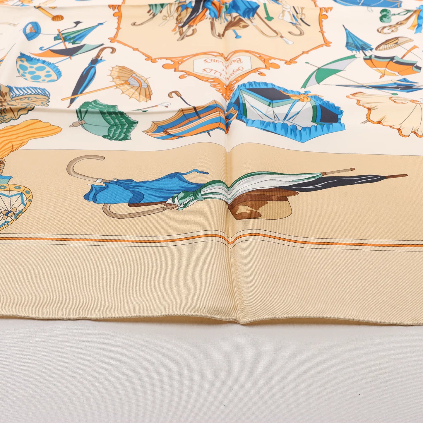 Hermès Carré 90 "OMBRELLES ET PARAPLUIES" Silk handkerchief in Beige