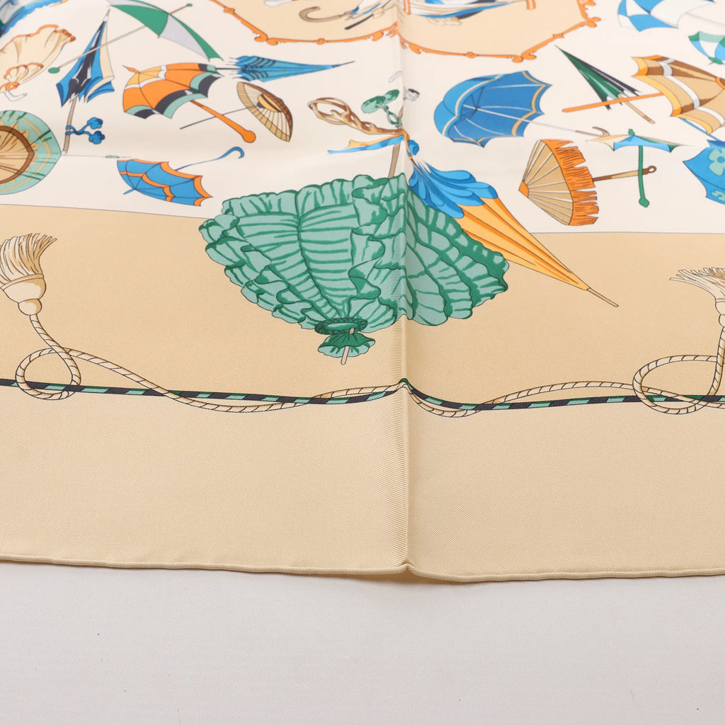 Hermès Carré 90 "OMBRELLES ET PARAPLUIES" Silk handkerchief in Beige