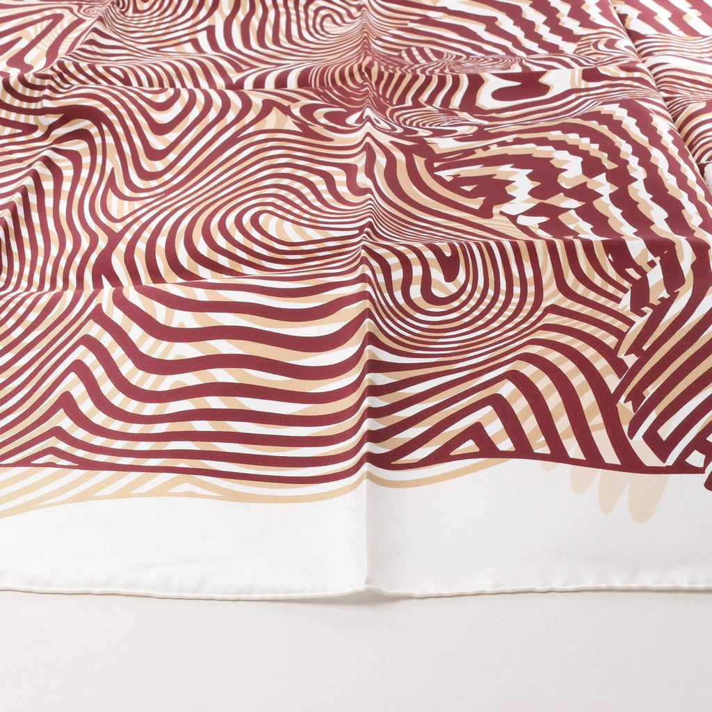 Hermès Carré 90 "ONDE DE CHIC" Silk handkerchief in Burgundy