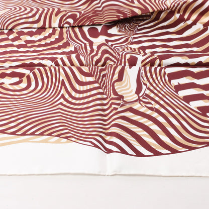 Hermès Carré 90 "ONDE DE CHIC" Silk handkerchief in Burgundy