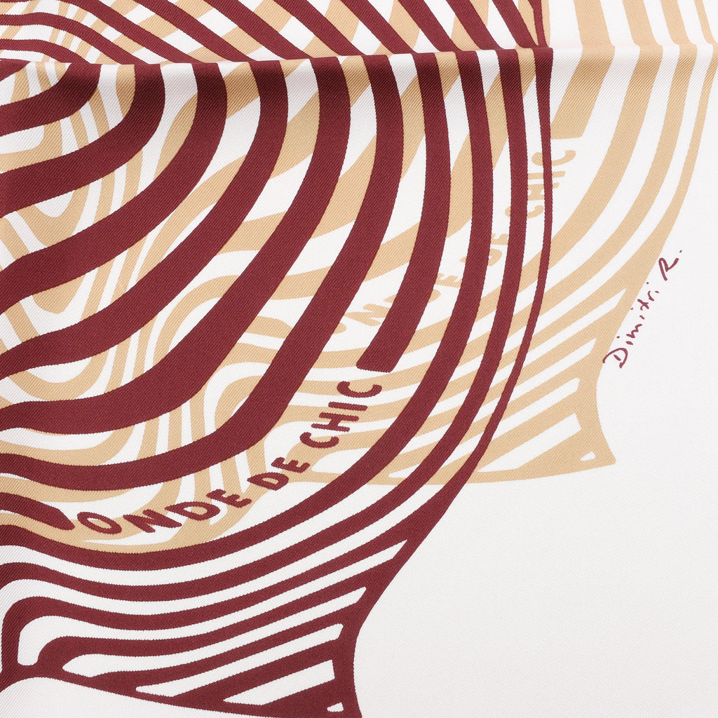 Hermès Carré 90 "ONDE DE CHIC" Silk handkerchief in Burgundy