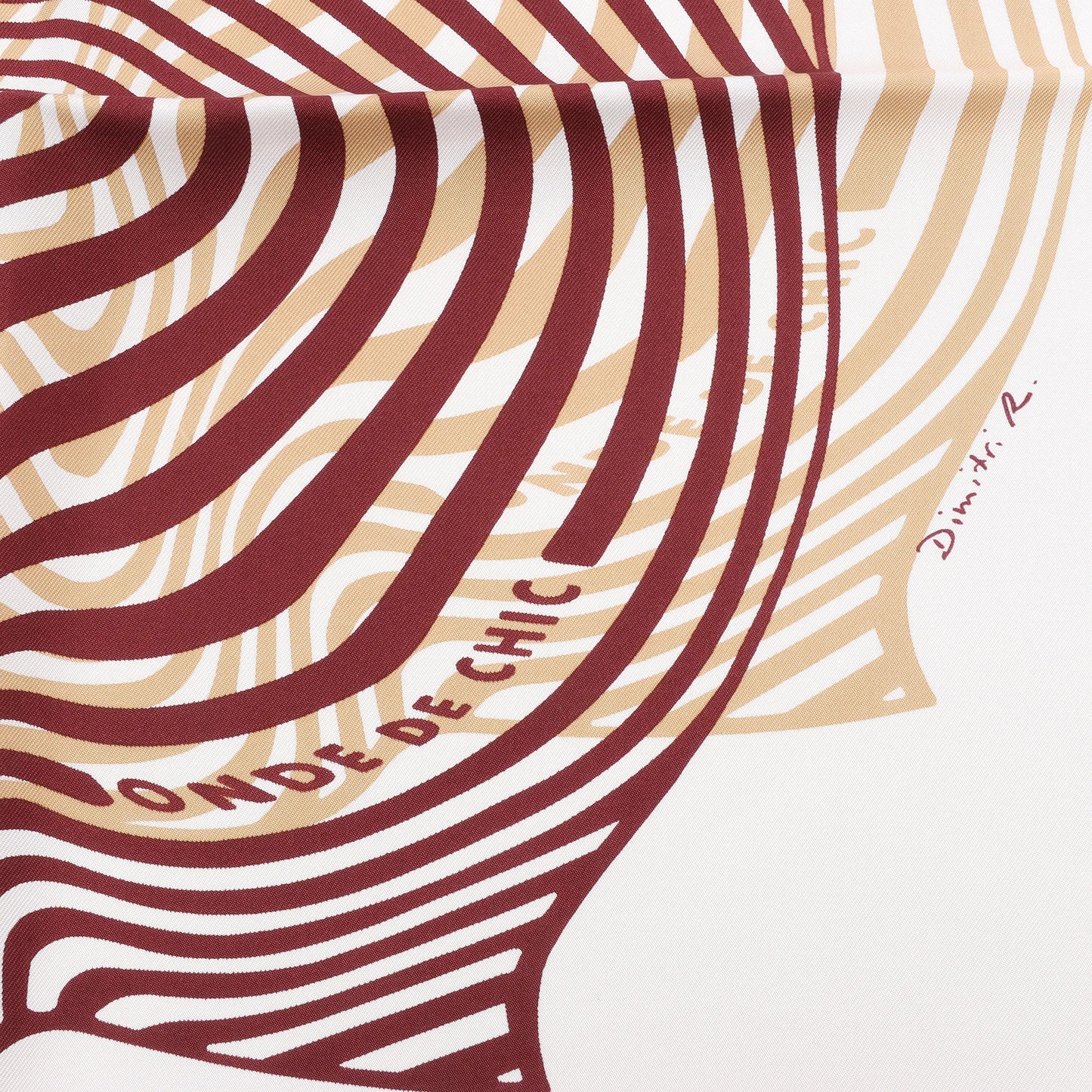 Hermès Carré 90 "ONDE DE CHIC" Silk handkerchief in Burgundy