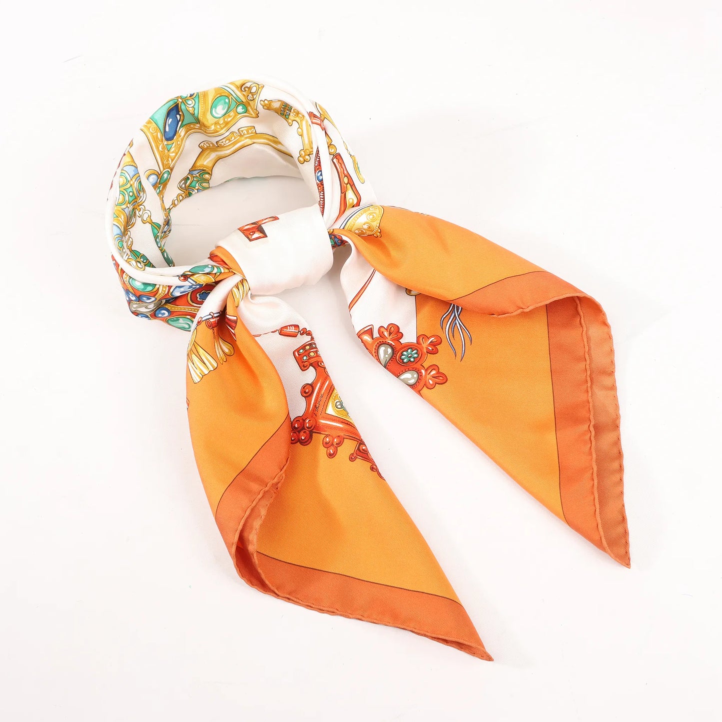 Hermès Carré 90 "PARURES DES SABLES" Silk handkerchief in Orange