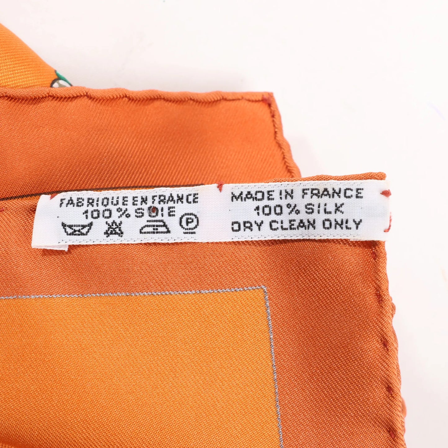 Hermès Carré 90 "PARURES DES SABLES" Silk handkerchief in Orange