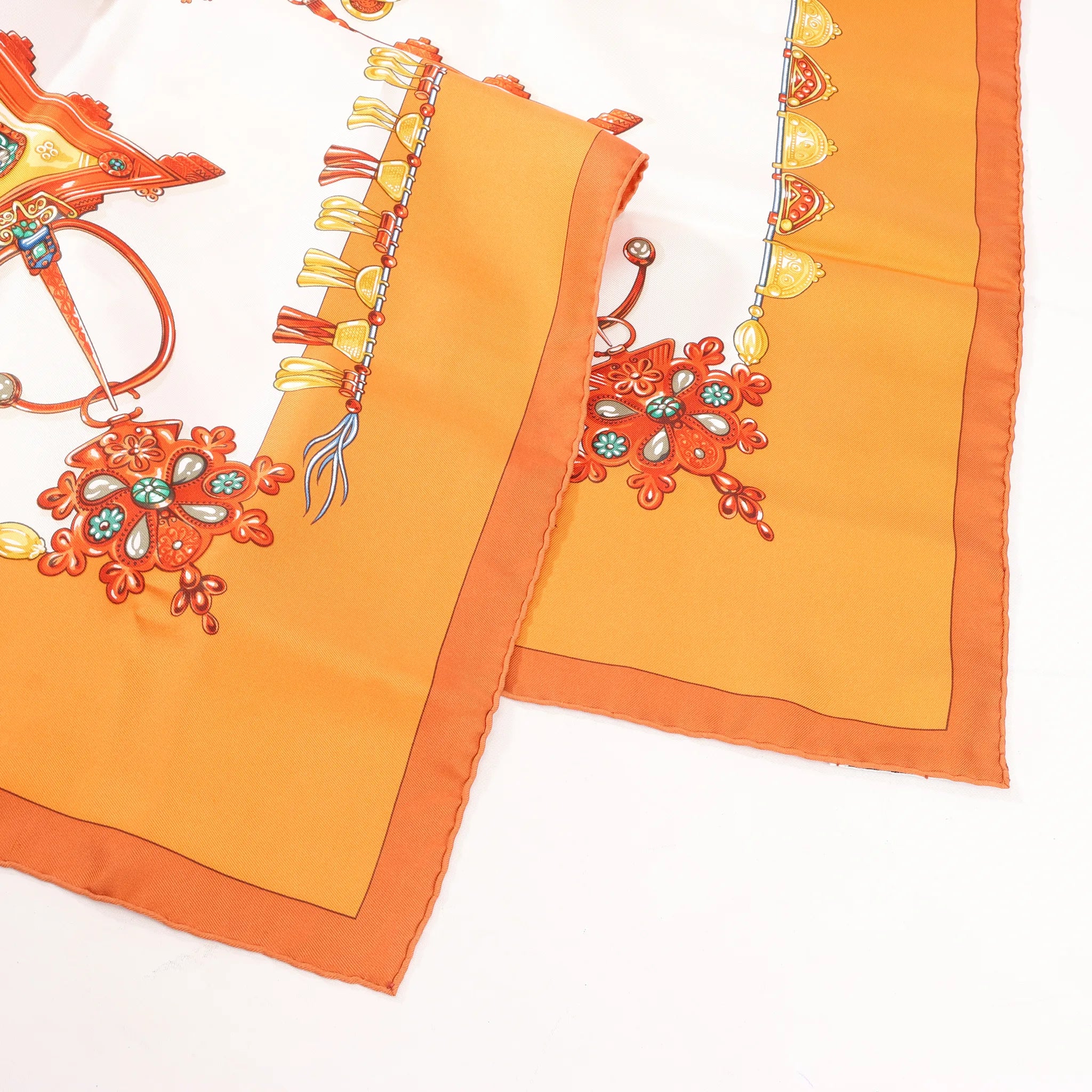 Hermès Carré 90 "PARURES DES SABLES" Silk handkerchief in Orange