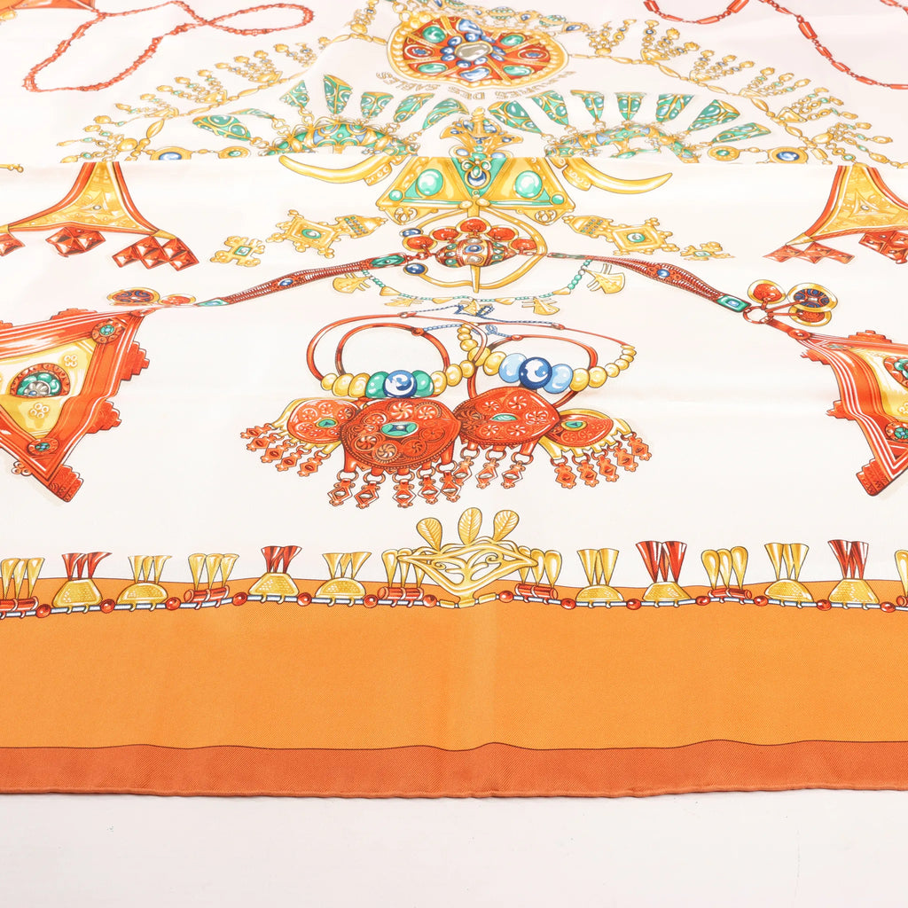 Hermès Carré 90 "PARURES DES SABLES" Silk handkerchief in Orange