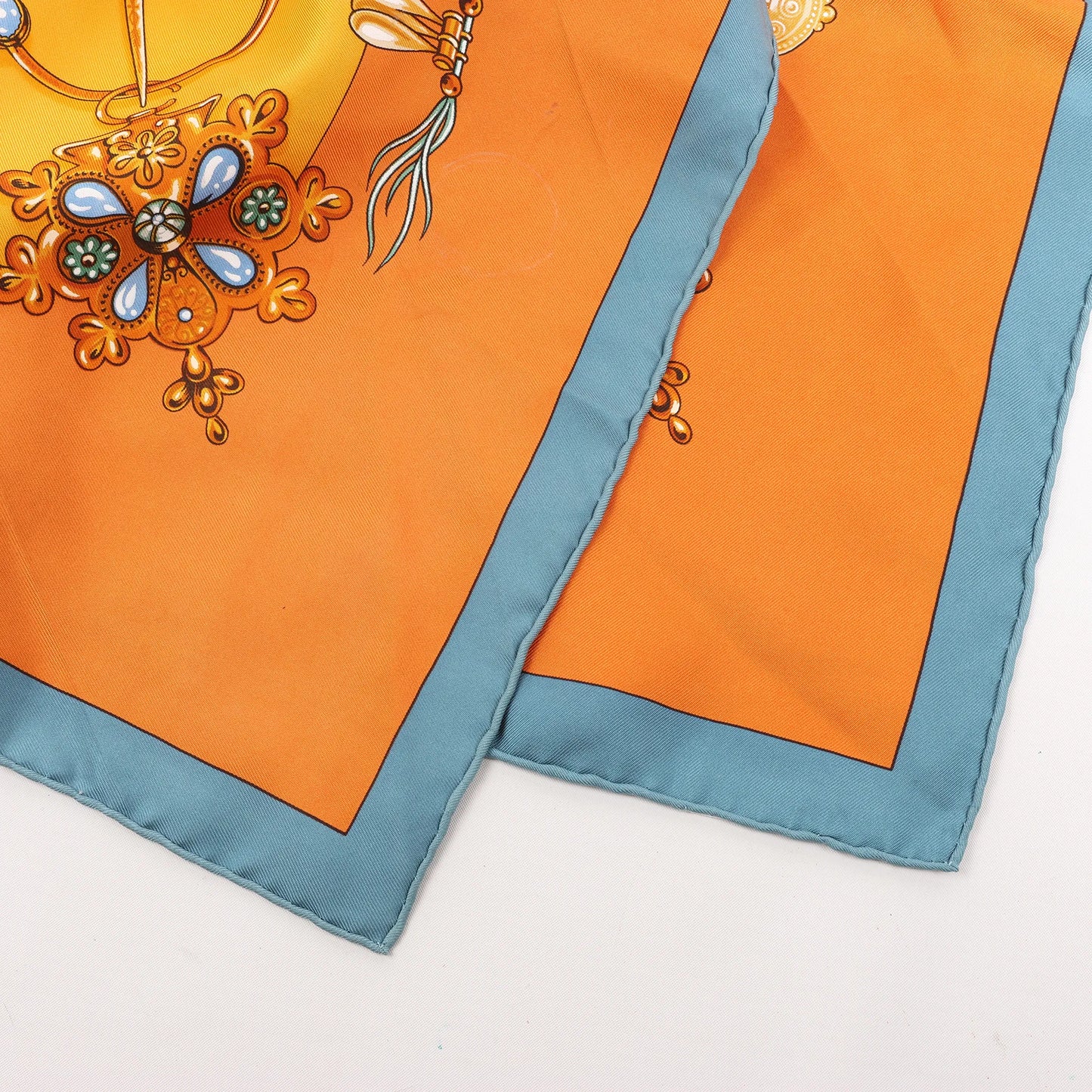 Hermès Carré 90 "PARURES DES SABLES" Silk handkerchief in Orange