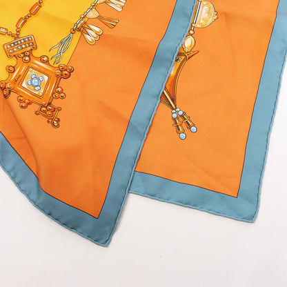 Hermès Carré 90 "PARURES DES SABLES" Silk handkerchief in Orange