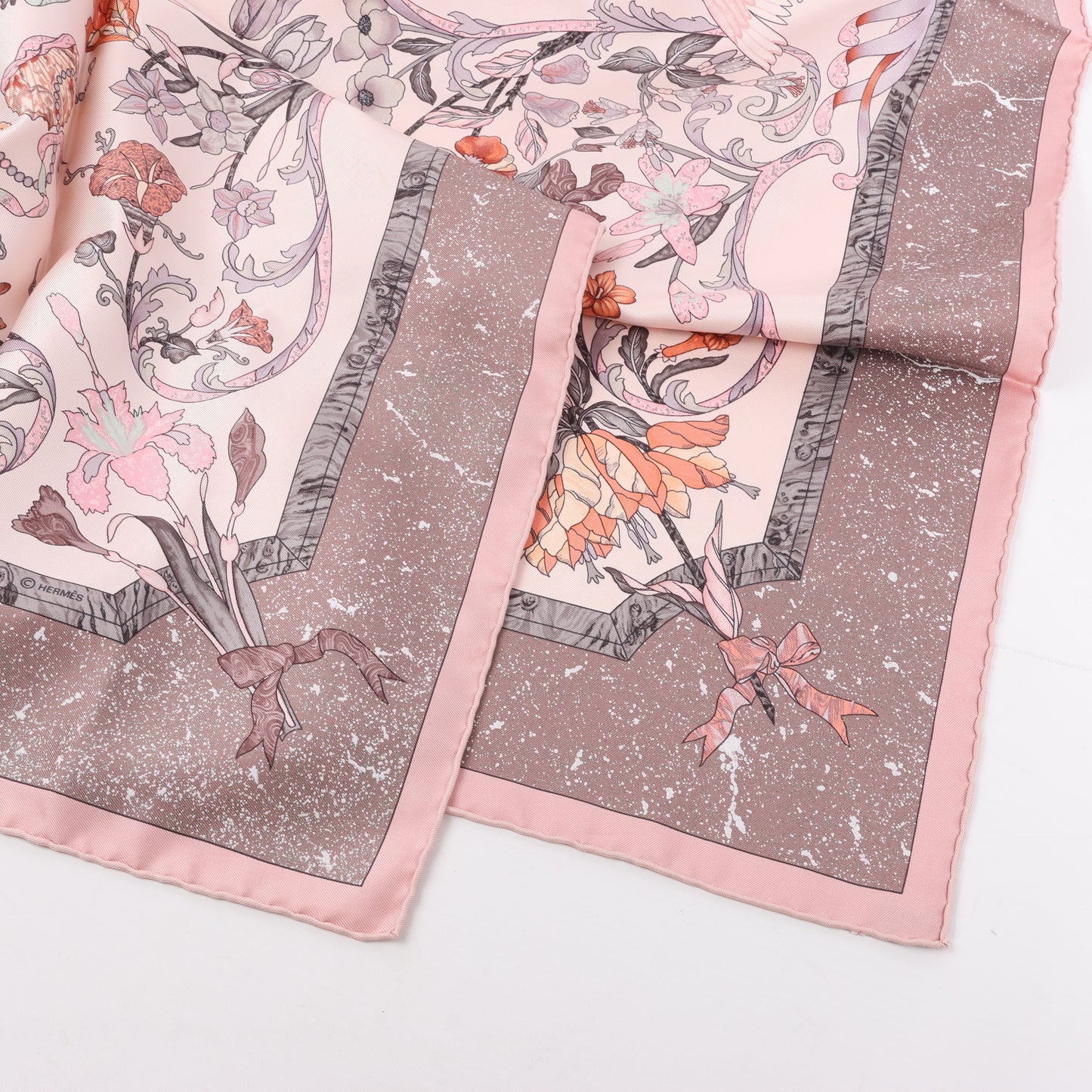 Hermès Carré 90 "PIERRES d' ORIENT et d' OCCIDENT" Silk handkerchief in Pink