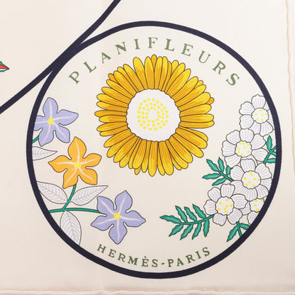 Hermès Carré 90 "PLANIFLEURS" Silk handkerchief in Ecru