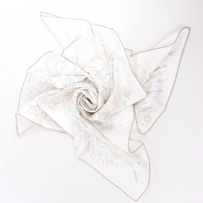 Hermès Carré 90 "BITTE HALTEN SIE DIE LINIE" Seidentaschentuch in Weiß