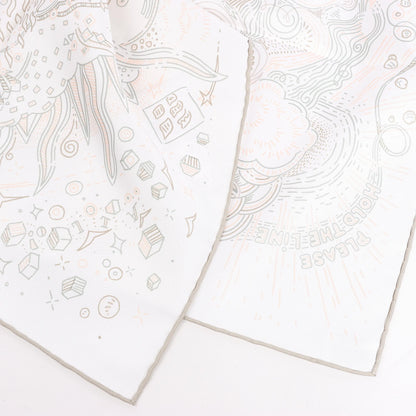 Hermès Carré 90 "BITTE HALTEN SIE DIE LINIE" Seidentaschentuch in Weiß