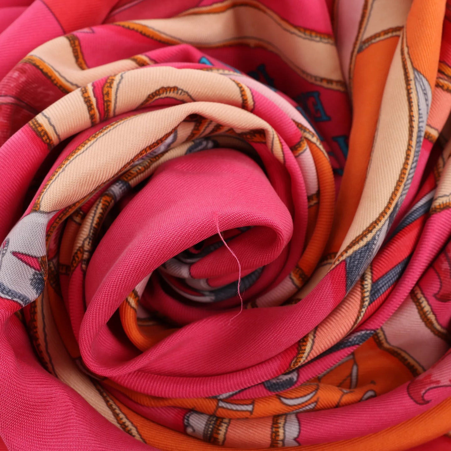 Hermès Carré 90 "L'Instruction du Roy" Silk handkerchief in Pink