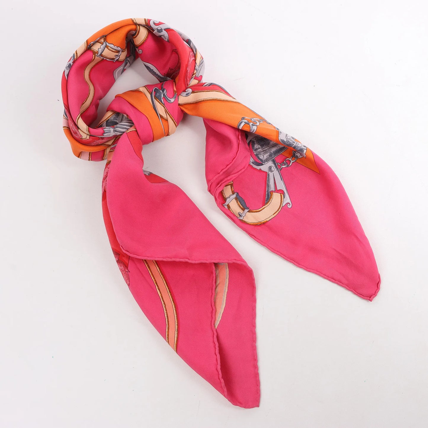 Hermès Carré 90 "L'Instruction du Roy" Silk handkerchief in Pink