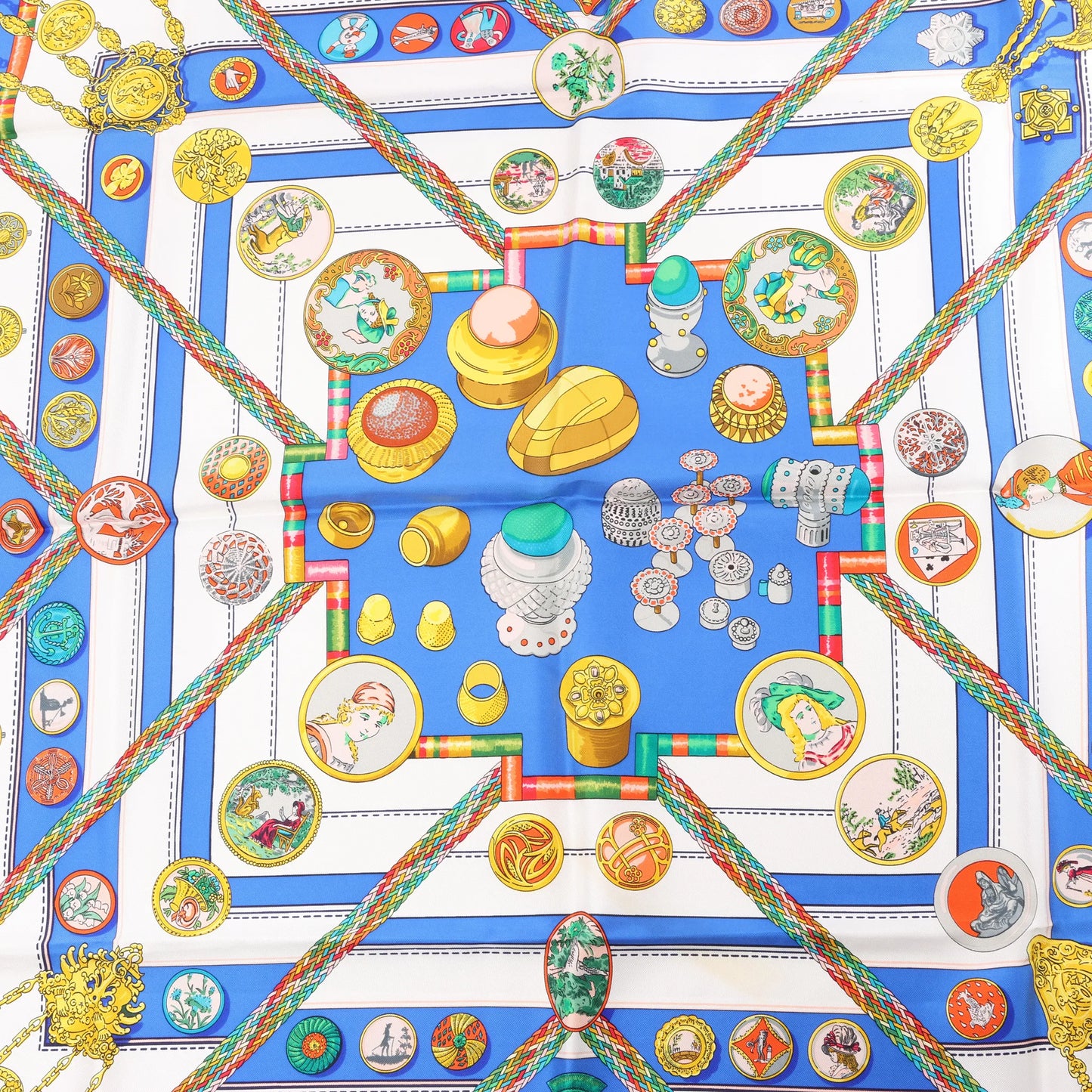 Hermès Carré 90 "Petite Main" Silk handkerchief in Blue