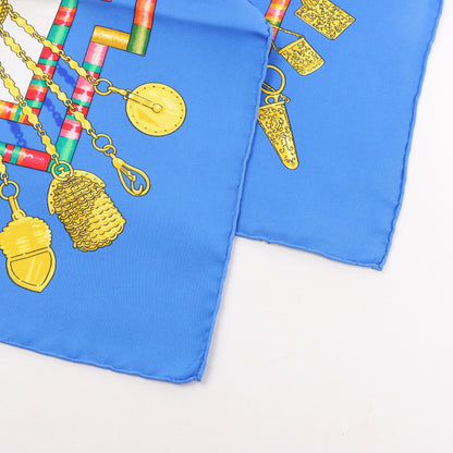 Hermès Carré 90 "Petite Main" Silk handkerchief in Blue
