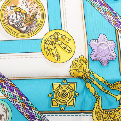 Hermès Carré 90 "Petite main" Silk handkerchief in Blue