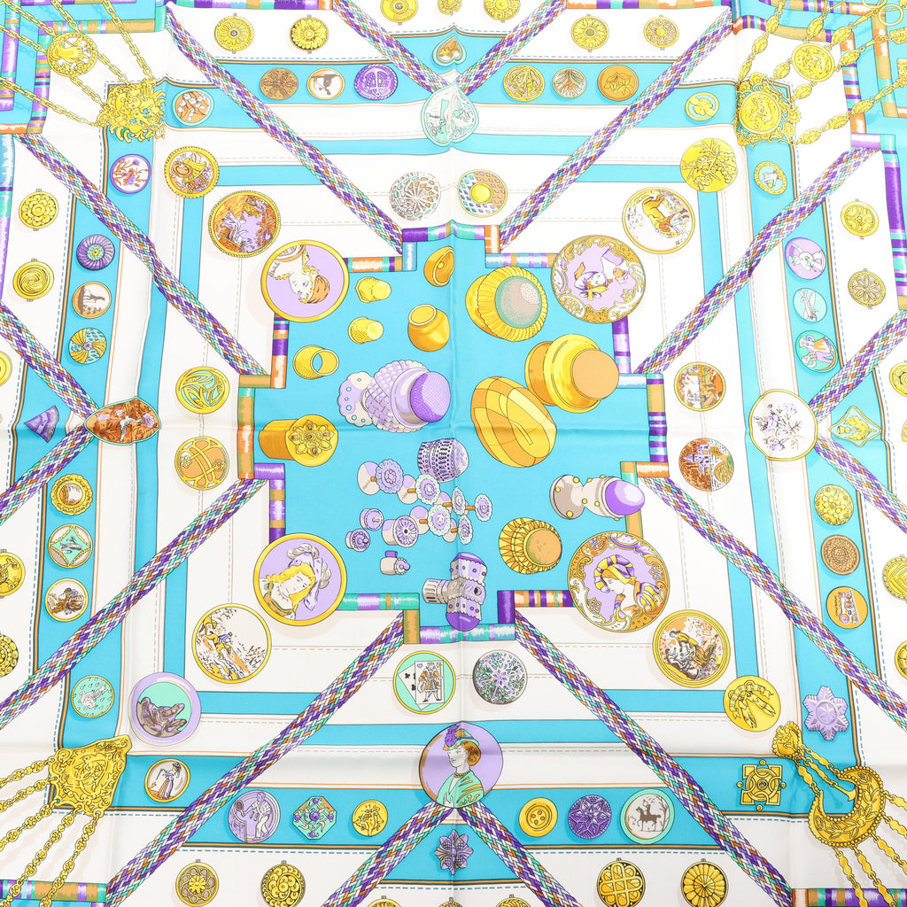 Hermès Carré 90 "Petite main" Silk handkerchief in Blue