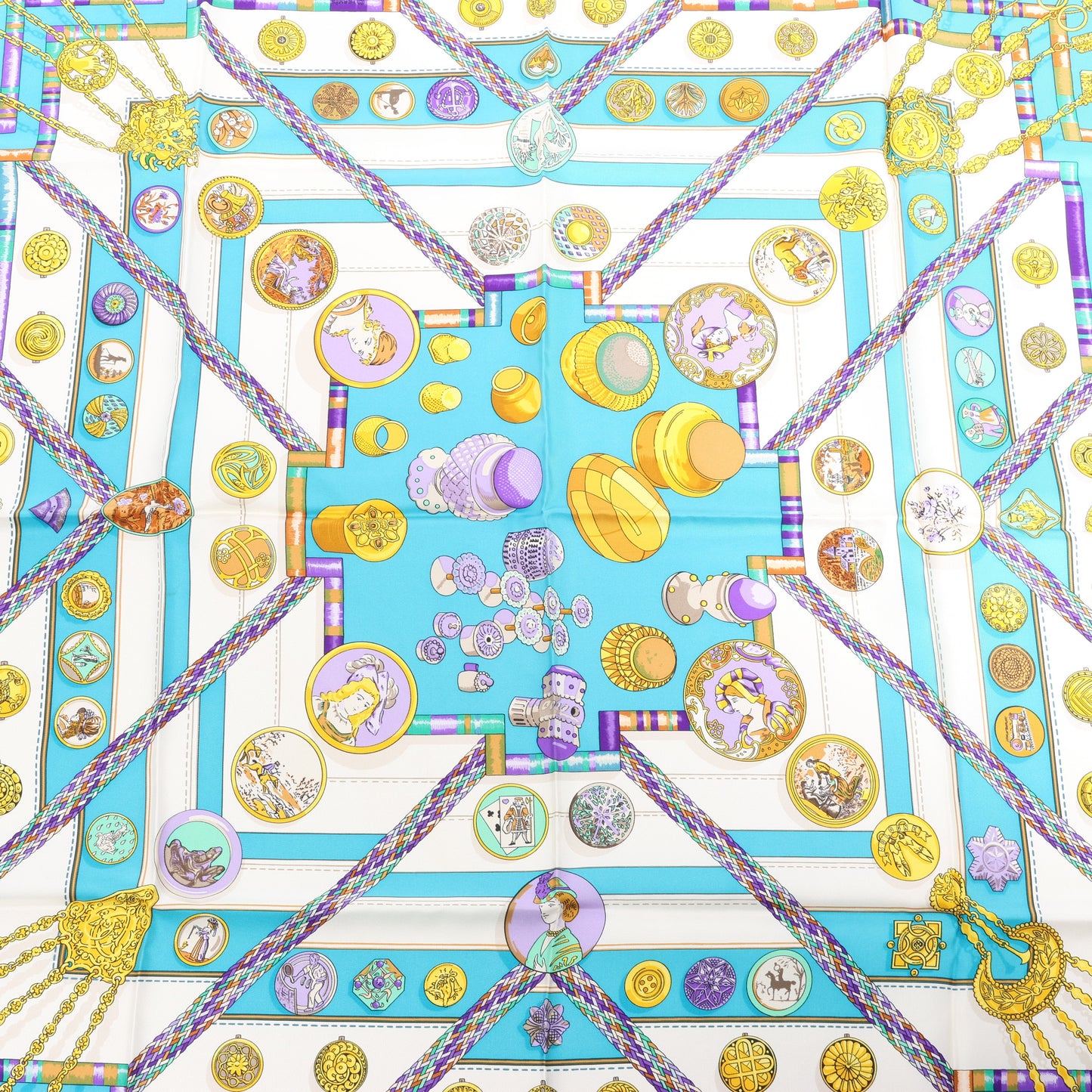 Hermès Carré 90 "Petite main" Silk handkerchief in Blue