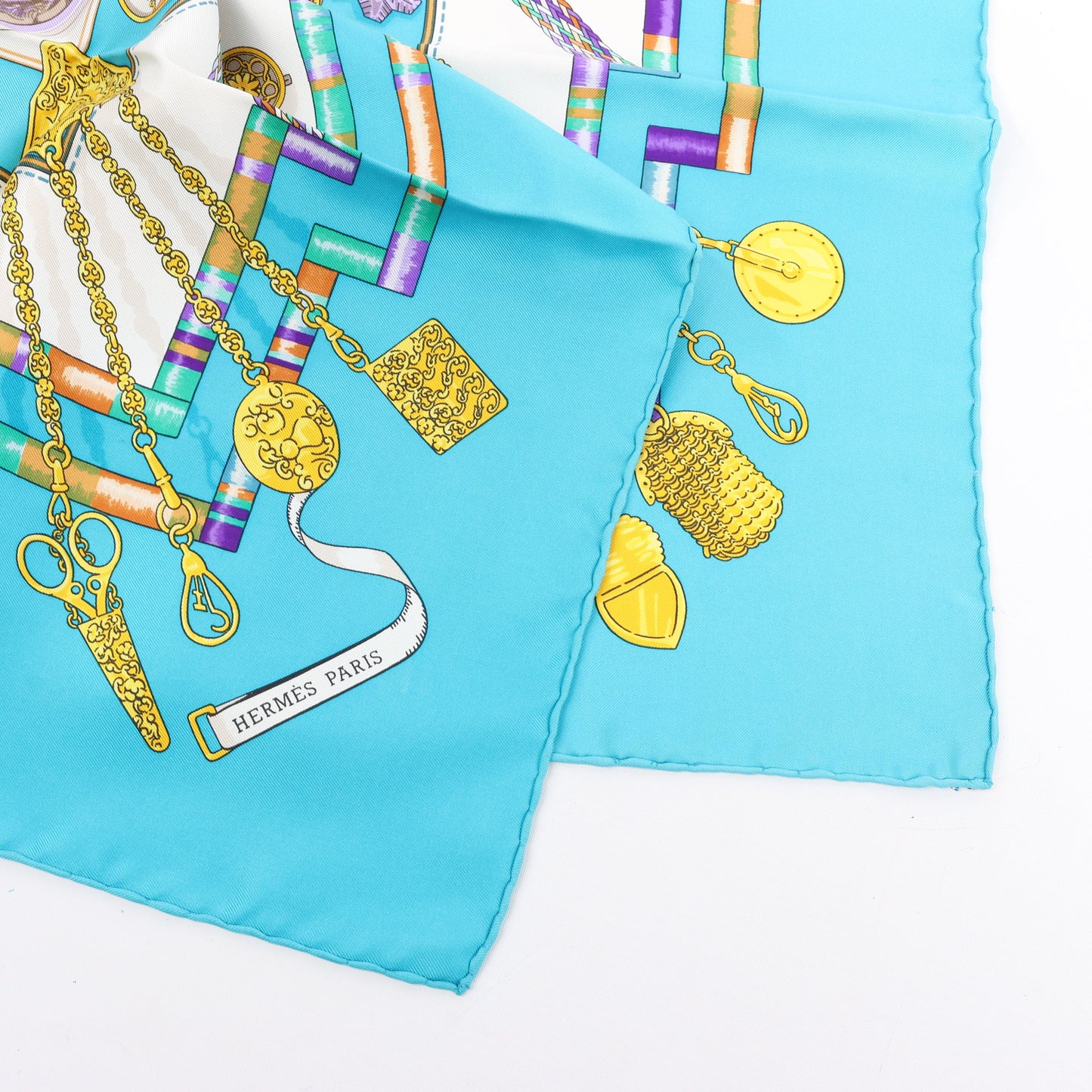 Hermès Carré 90 "Petite main" Silk handkerchief in Blue